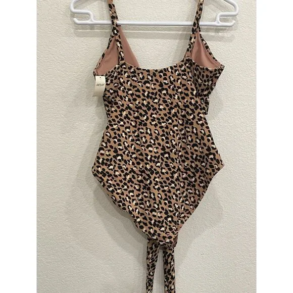 NEW! Aerie Pique Wrap full coverage One Piece Swimsuit Large Spots Animal Print - Picture 2 of 5